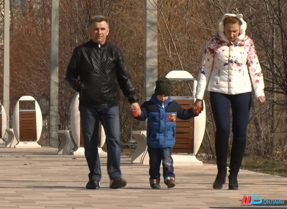 В Волгоградской области молодые мамы получают выплаты за рождение первенца