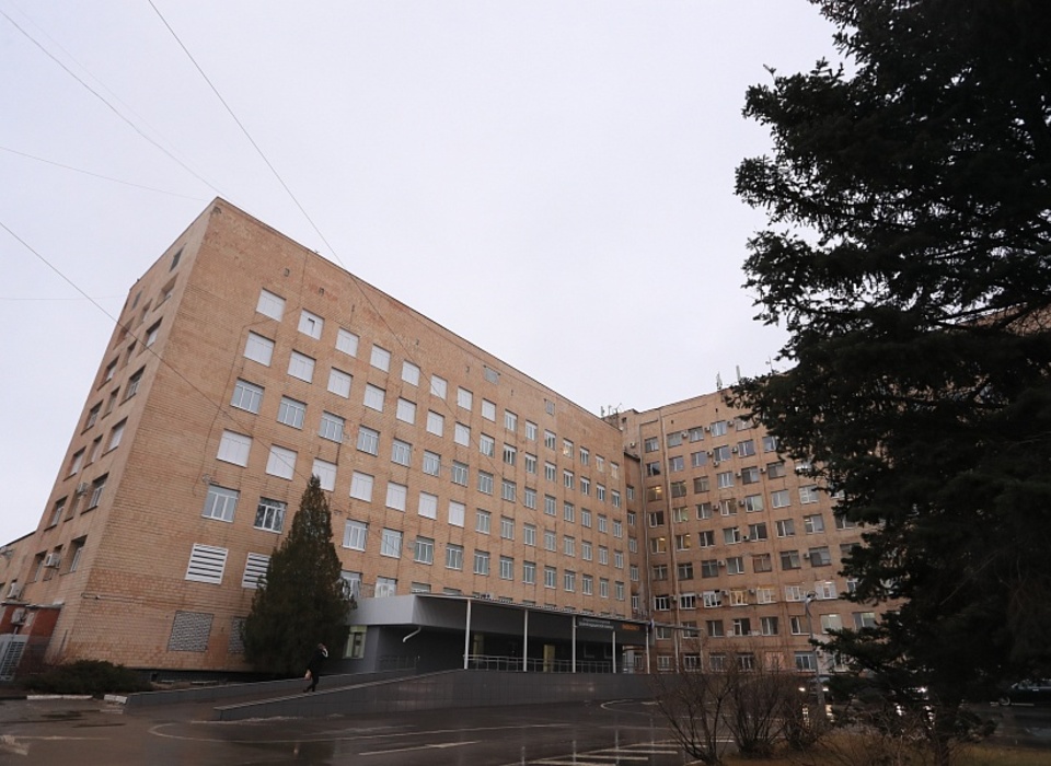 Губернатор Волгоградской области 1 января проверил модернизацию опорной больницы в Волжском