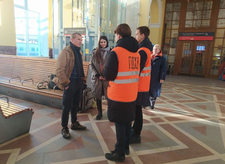 На ж/д вокзале Волгограда прошла акция «Осторожно, поезд!»