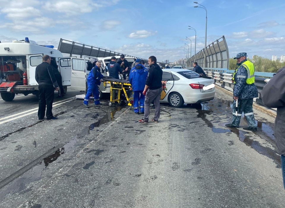 В тройном ДТП на «танцующем» мосту в Волгоград пострадали 7 человек