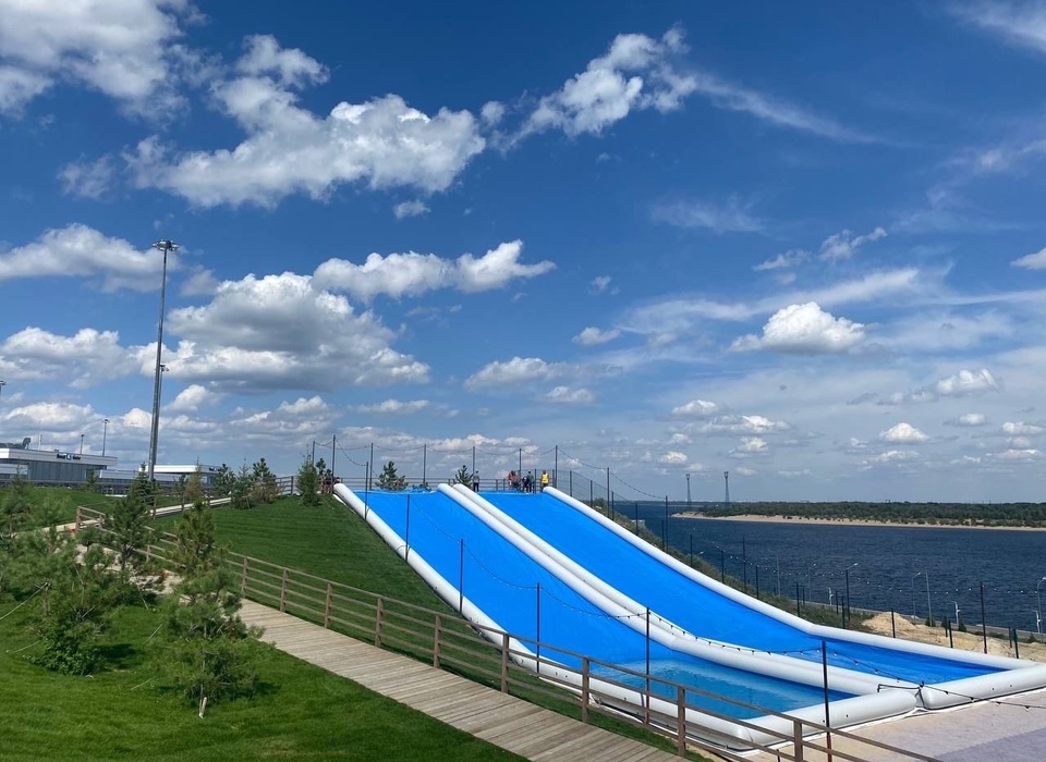 С 1 июля в Волгограде начнут работать две гигантские водные горки