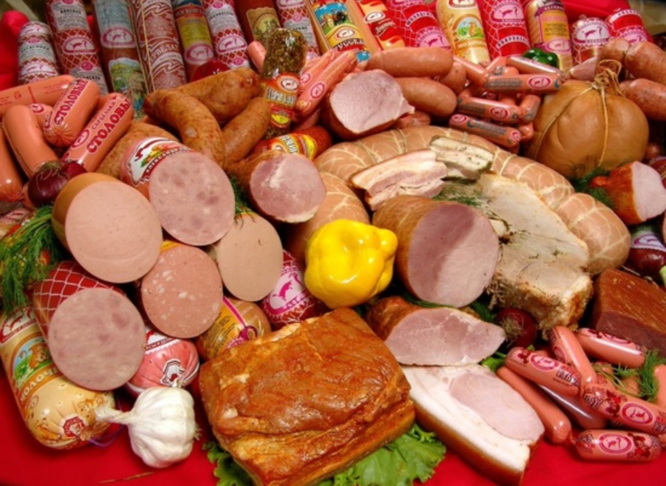 Под Волгоградом в 180 кг колбасы «Мусульманская» нашли ДНК свинины и сои