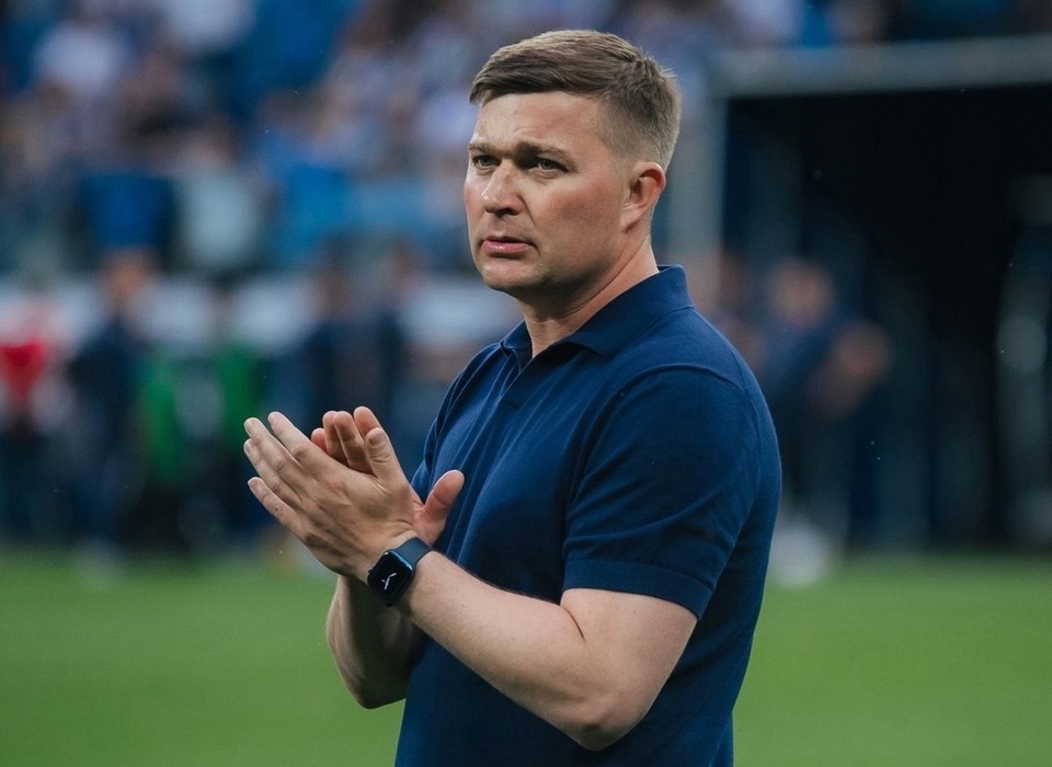 Игроки «Ротора» просят вернуть уволенного тренера Алексея Стукалова