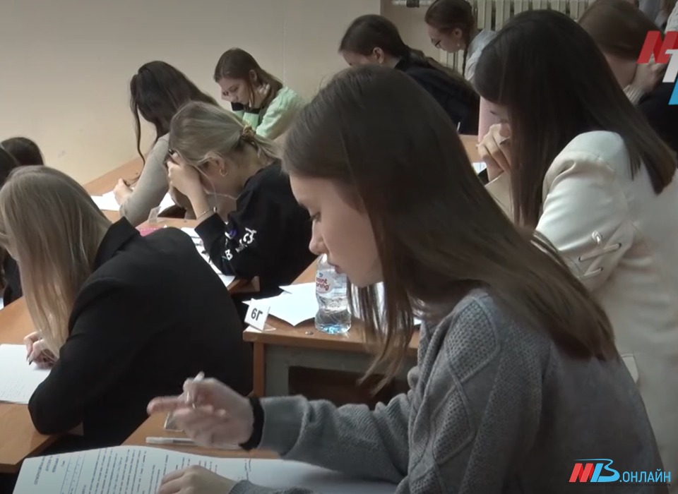 550 старшеклассников Волгоградской области прошли испытания по 7 предметам Всероссийской олимпиады
