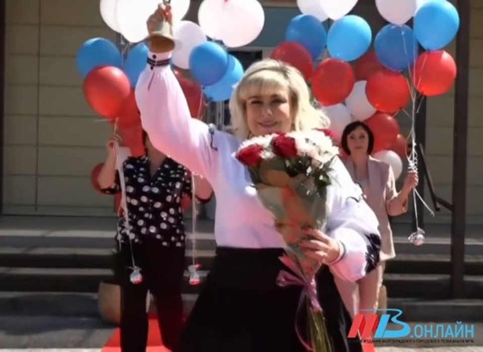 Волгоградских выпускников призвали отказаться от запаску шаров в небо