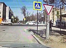 Камера сняла момент наезда внедорожника на четырёх школьников в Волгограде