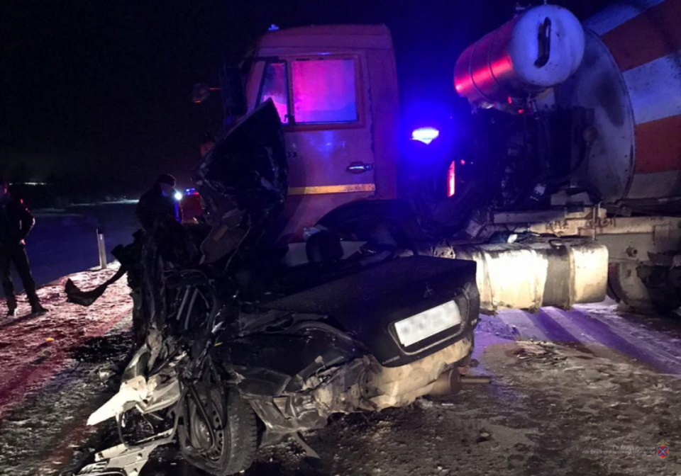 15 декабря 2014. Авария в Иловлинском районе. Авария под Волгоградом 23 декабря. Авария трасса Волгоград Москва.