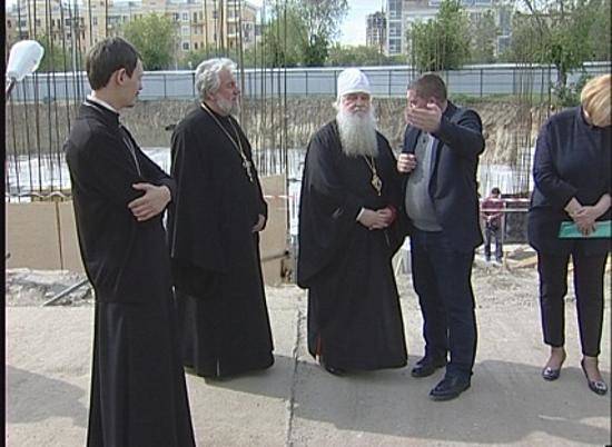 НА КОНТРОЛЕ