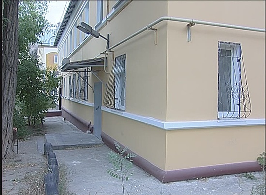 В Волгоградской области программа капремонта многоквартирных домов за месяц до её окончания выполнена на 58%