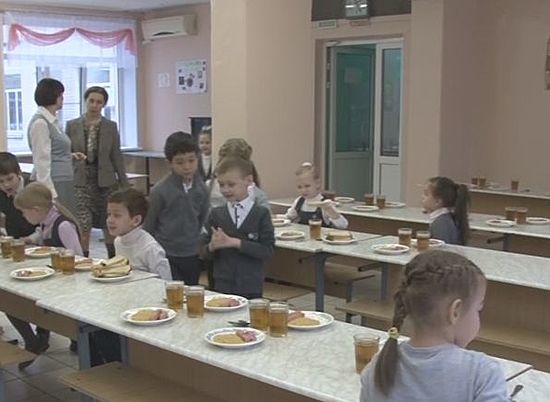 Повар одной из волгоградских школ отправится на Всероссийский конкурс «Лучшая школьная столовая»