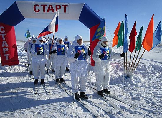 В Камышине десантники готовы отправиться на лыжах в путь длиной более 1000 км