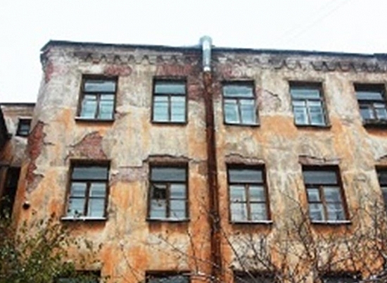 В Волгограде проводится многоэтапная работа по расселению аварийного жилья