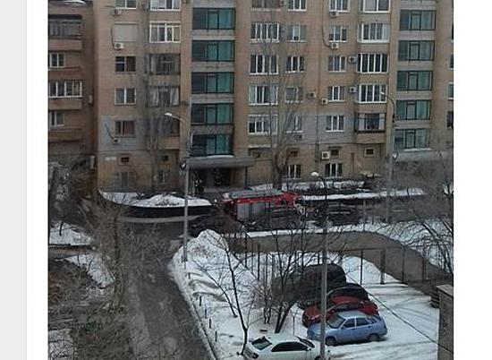 В многоэтажке в центре Волгограда загорелся мусопровод