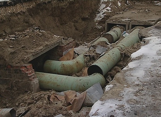 В Волгограде незаконная врезка в канализационную сеть привела к аварии