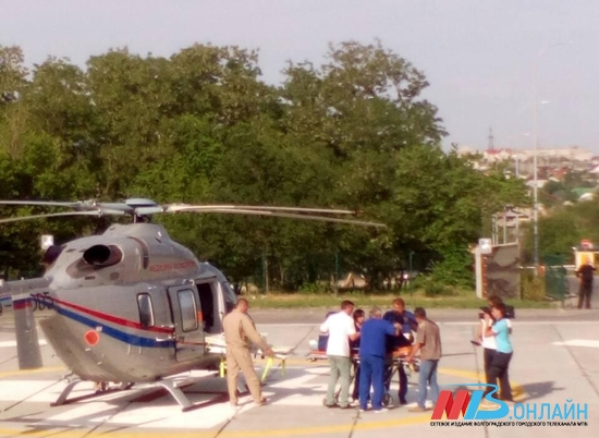 В новый многофункциональный модуль 25-й больницы Волгограда вертолет доставил первого пациента