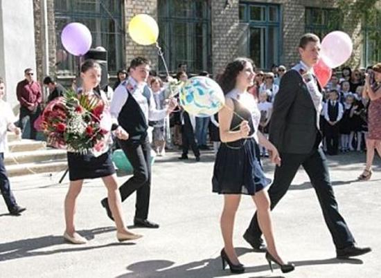 30 тысяч волгоградских выпускников услышали последний звонок