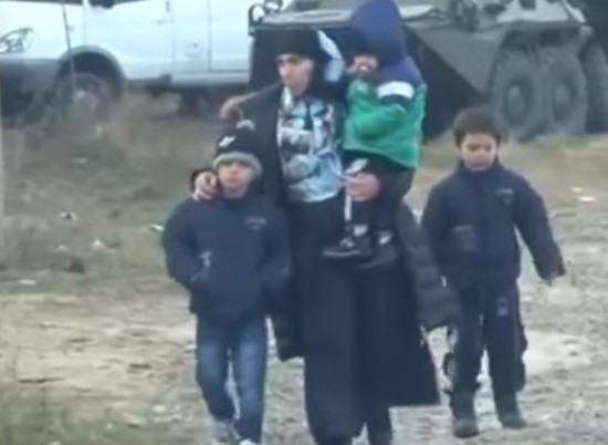 Волгоградцев просят о помощи в поиске женщины из Дагестана и ее троих детей