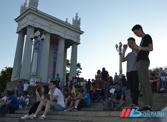 На фан-фесте в Волгограде 19 июня болельщики устроят грандиозную "волну"
