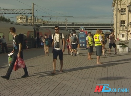 Поездом из Волгограда 500 болельщиков отправились в Самару поддержать российскую сборную