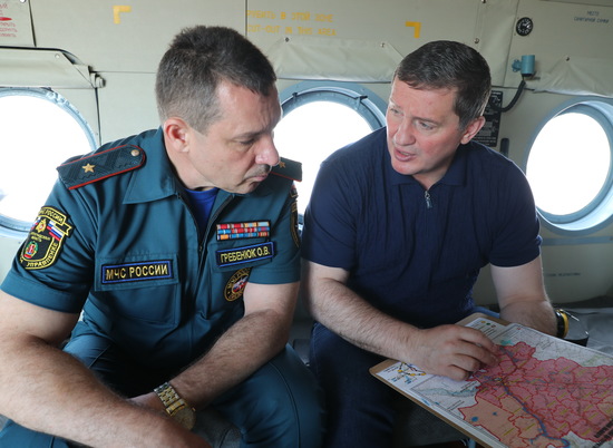 Андрей Бочаров с вертолета осмотрел пожароопасные территории