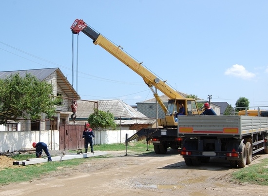 Житель поселка под Волгоградом украл две железобетонные опоры ЛЭП