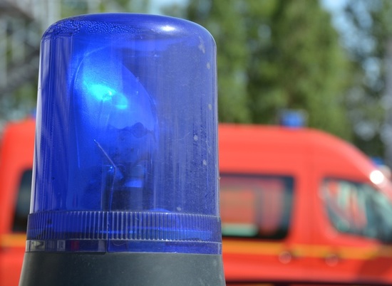 В аварии с участием КамАЗа под Волгоградом пострадали четверо детей