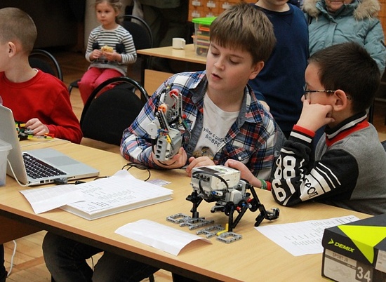 7 и 8 декабря в "Горьковке" выберут лучших конструкторов робототехники