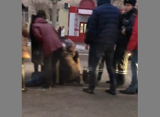 В Волгограде машина сбила ребенка прямо напротив школы