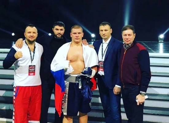 Волгоградец одержал победу в дебютном бое на профессиональном ринге