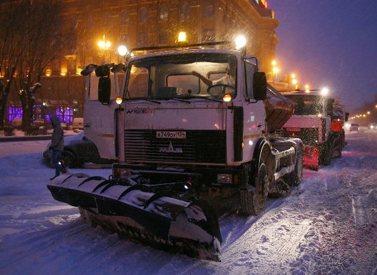 Волгоградские коммунальщики готовятся к ночному снегопаду