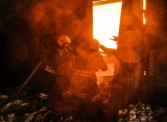 В Волгоградской области в пожаре заживо сгорел мужчина