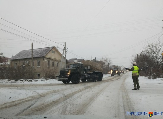 Горожане удивились военной технике на дорогах Волгограда