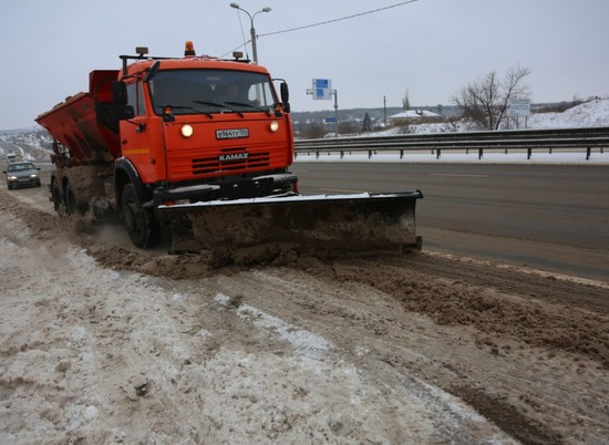 Расчисткой трасс Волгоградской области занимаются 250 единиц техники