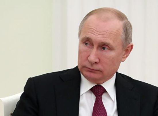 Владимир Путин поручил Минздраву давать рекомендации по защите от гриппа через СМИ