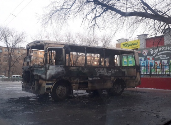 В Волжском неисправность узлов стала причиной возгорания автобуса
