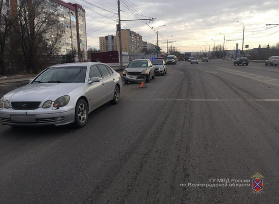 11-летний ребенок пострадал в ДТП с Honda и Lexus в Кировском районе