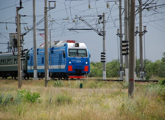 В Волгоградской области пассажирский поезд насмерть сбил женщину