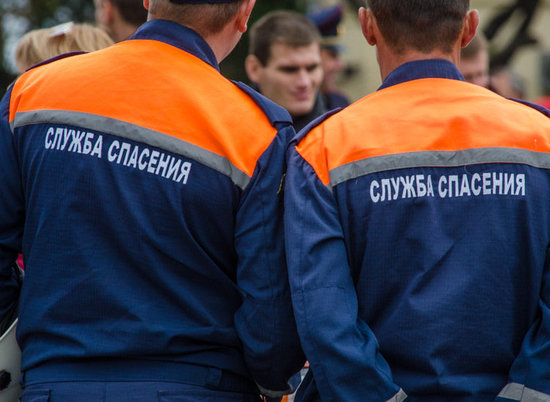 В Волгограде в результате тройного ДТП женщина стала "узницей" машины