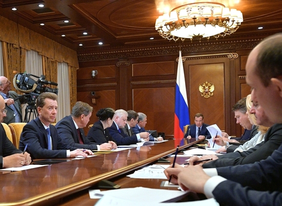 Медведев поставил в пример работу Волгоградской области по части ТКО