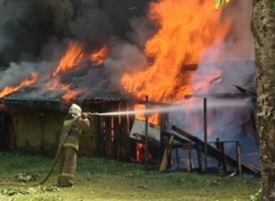 Неосторожное обращение с огнем стало причиной четырех пожаров под Волгоградом