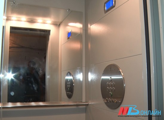 В этом году в Волжском по программе капремонта заменят 13 лифтов