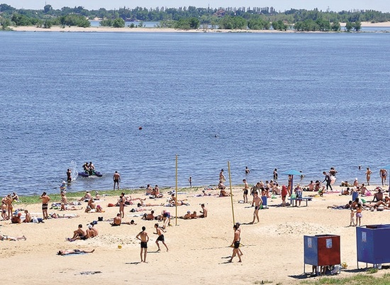 Роспотребнадзор назвал опасным пляж детского лагеря в Волгоградской области