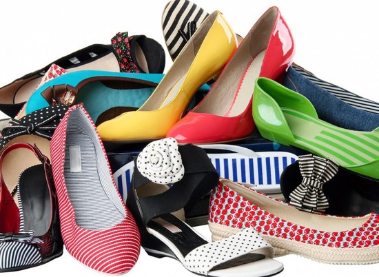 Медики рассказали, какую летнюю обувь опасно носить в Волгограде