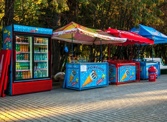 В Волгограде лотки с мороженым отодвинут от домов на 15 метров