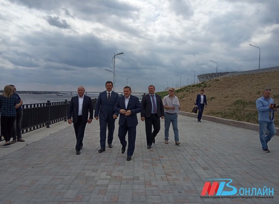 Губернатор Бочаров проведет выездное совещание по строительству берегоукрепления северных районов Волгограда