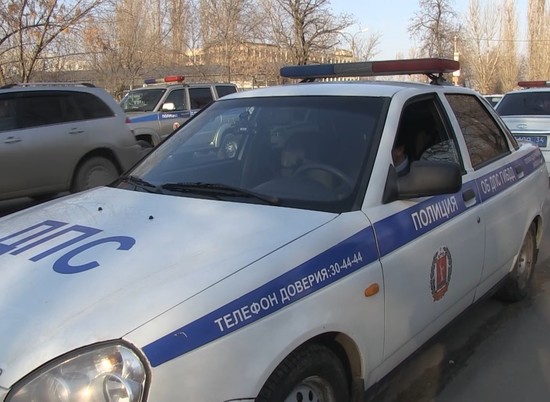 В Волгограде водитель Chevrolet Lacetti сбил 78-летнюю старушку
