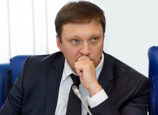 Волгоградский депутат уходит из политики ради семьи и бизнес-проектов