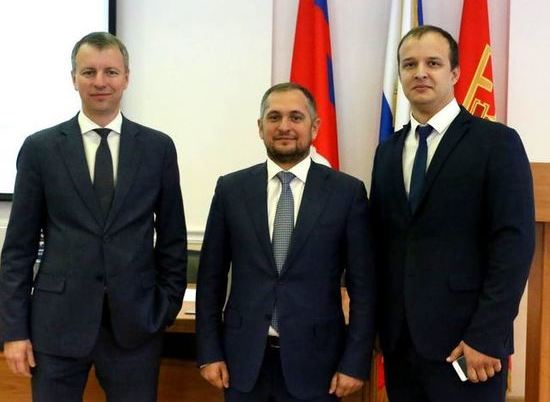 Трое депутатов Волгоградской гордумы досрочно сложили полномочия