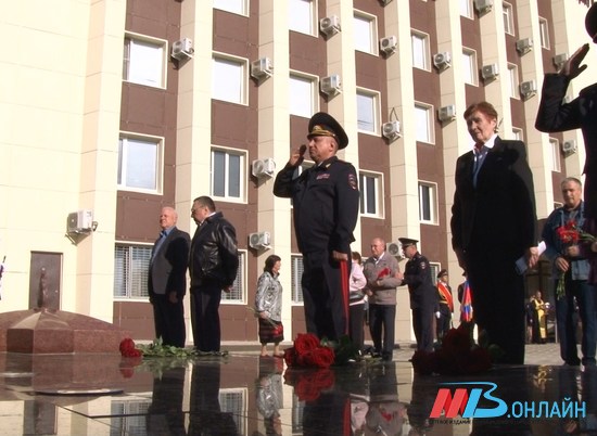 Мемориальный комплекс сотрудникам правопорядка открыли в Волгограде
