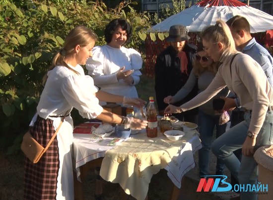В Волгограде проходит традиционный горчичный фестиваль